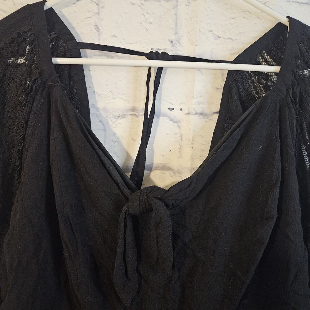 Torrid Peplum Rayon Crepe Embroidered Sleeve Top Black Sz 2X 18-20 NWT - Picture 2 of 8